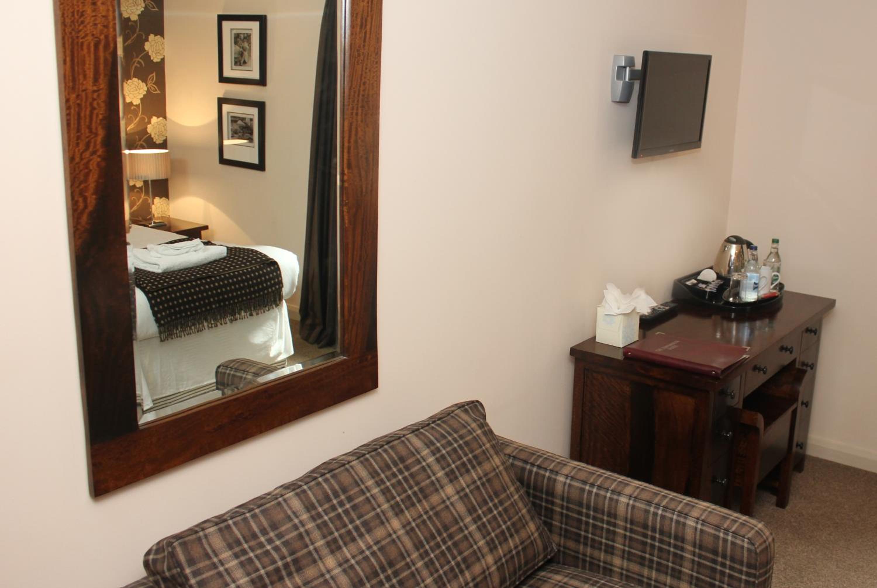 The Townhouse Hotel 43/57