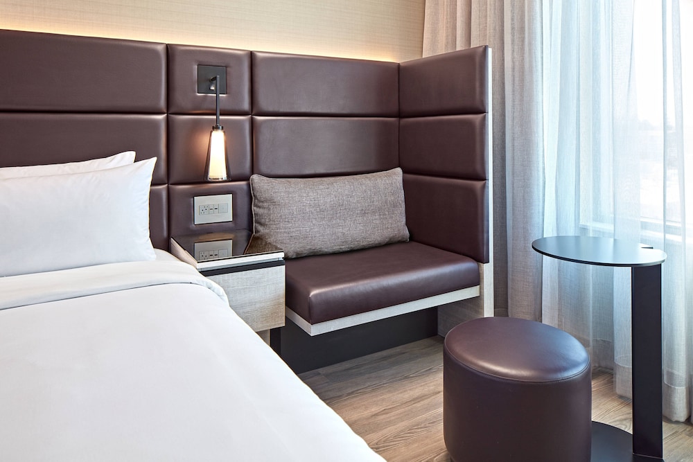 AC Hotel by Marriott Palo Alto 17/43