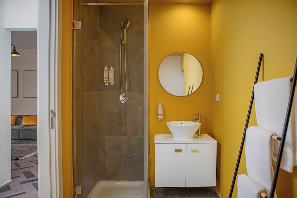 Gloria Suites by Lx Way 38/39