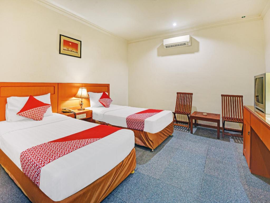 OYO 1178 Plaza Hotel Tanjung Pinang 22/50