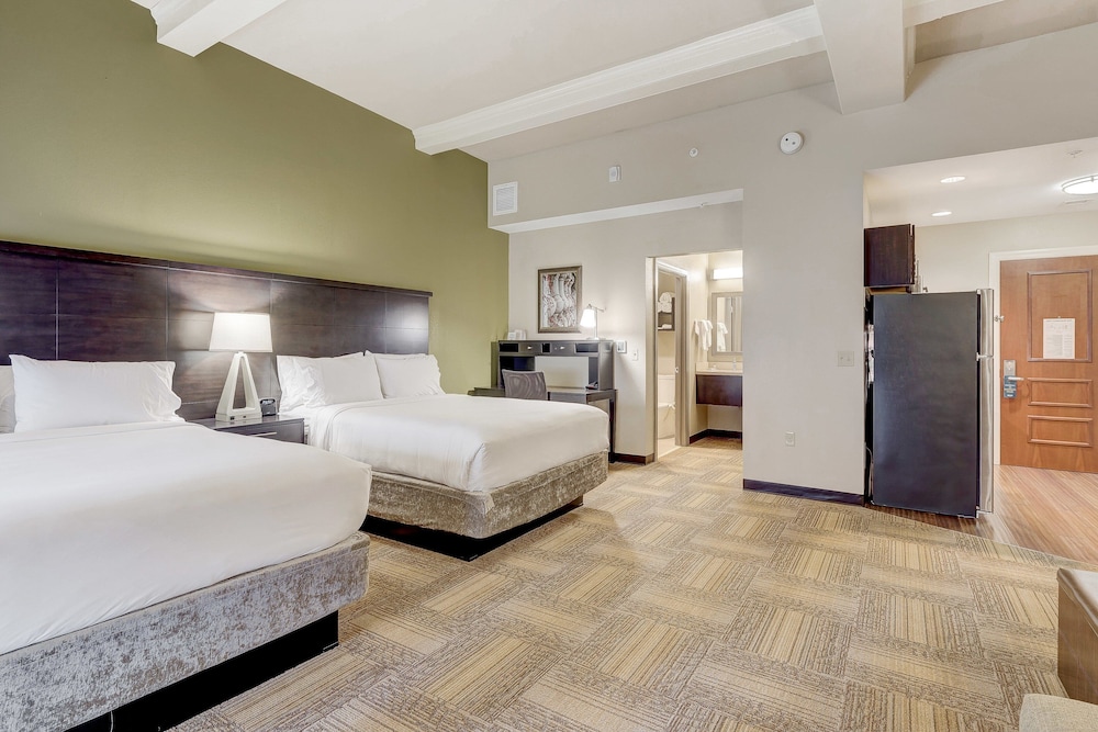 Staybridge Suites BALTIMORE INNER HARBOR 25/80