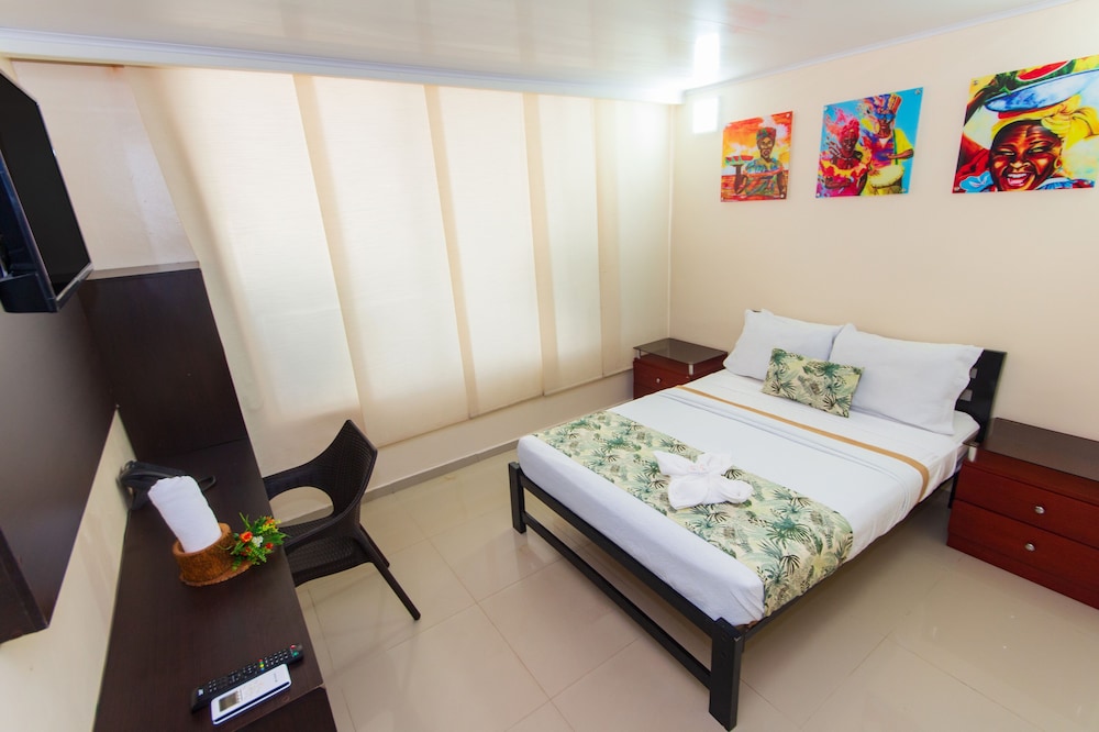 Hotel Marina Suites by GEH Suites 18/37
