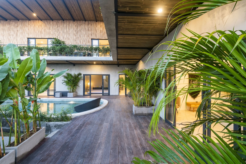 Canggu Dream Studios and Villas 39/48