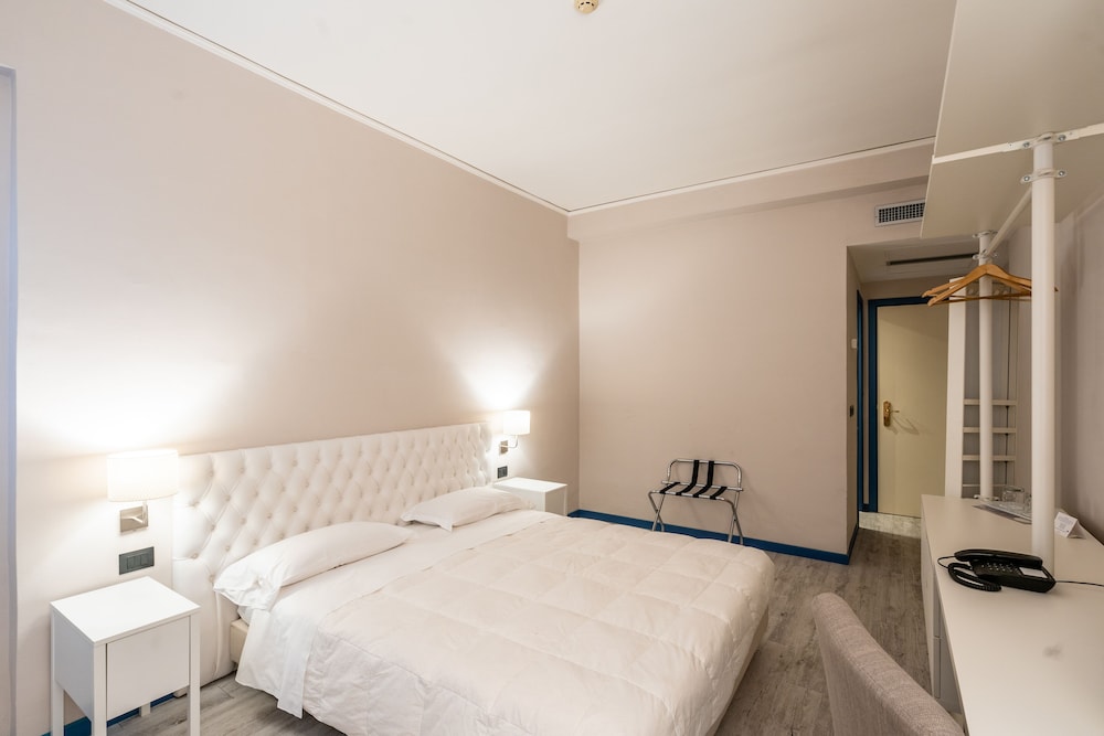 Europa Palace Hotel 12/38
