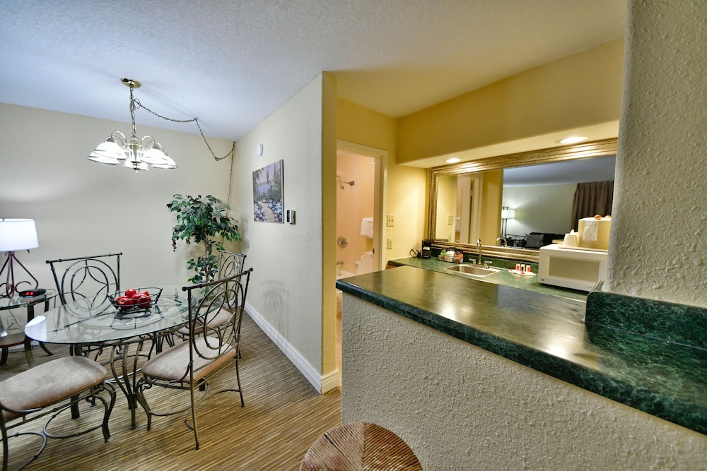 Ramada Hotel & Conference Center By Wyndham Jacksonville 4/59