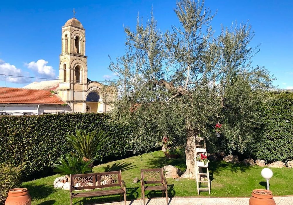 Hotel D Altavilla 54/63
