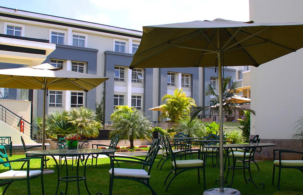 Eka Hotel 66/69
