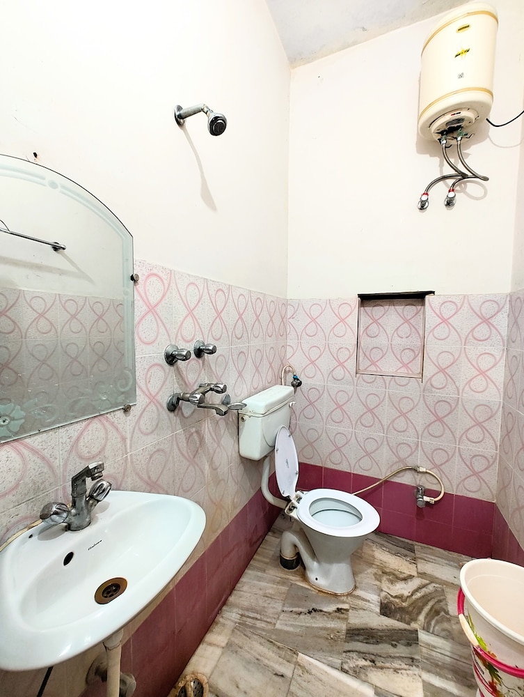 Teerth Guest House 60/64