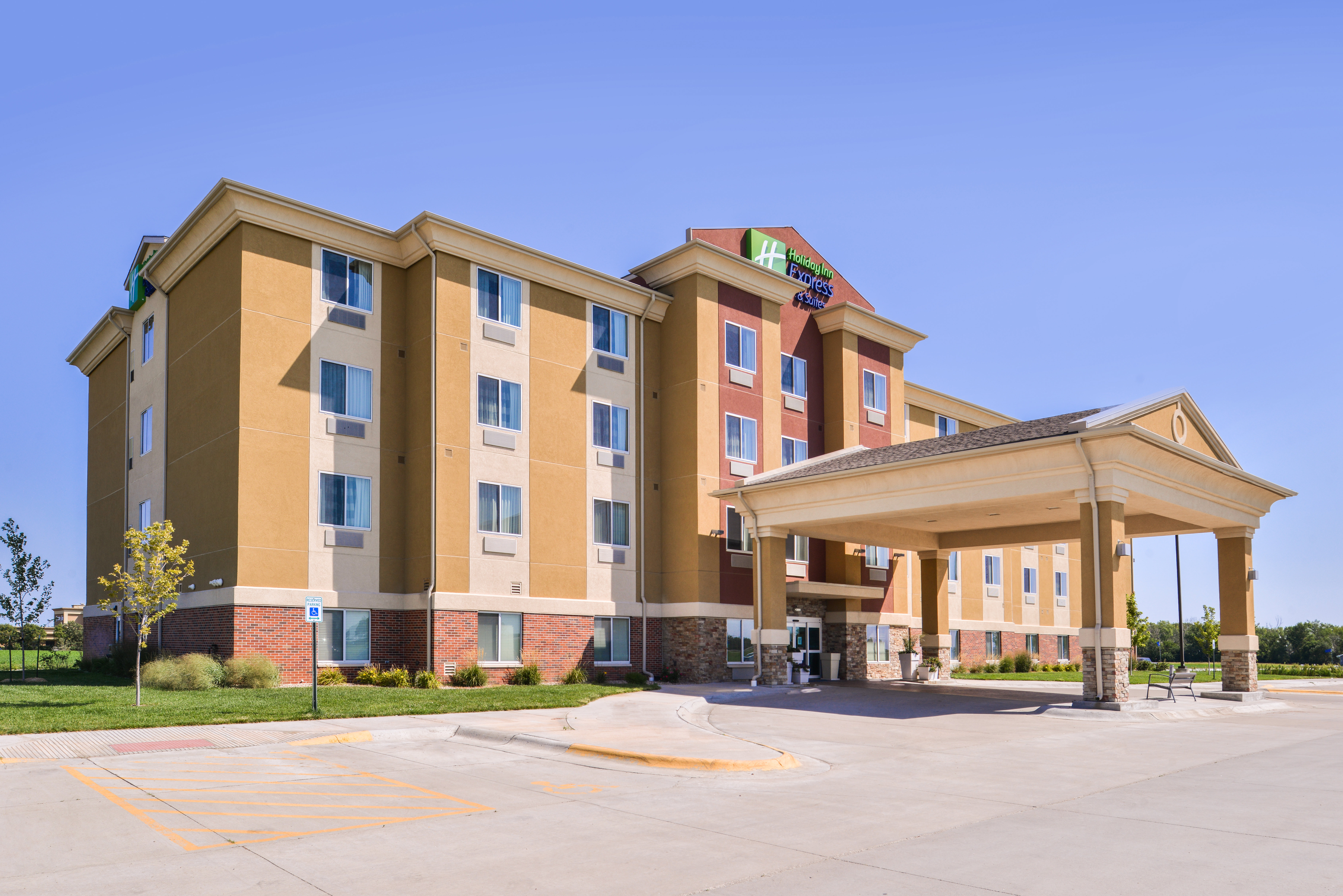 Holiday Inn Express And Suites York 42/43