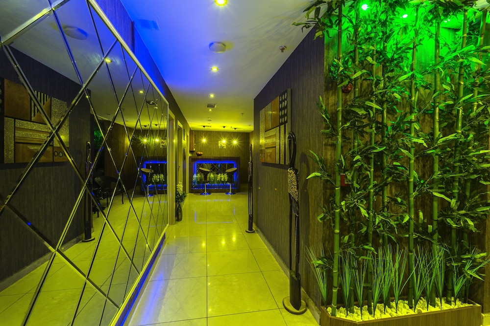 Atro Hotel 34/44