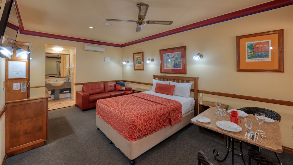 DALBY HOMESTEAD MOTEL 13/65