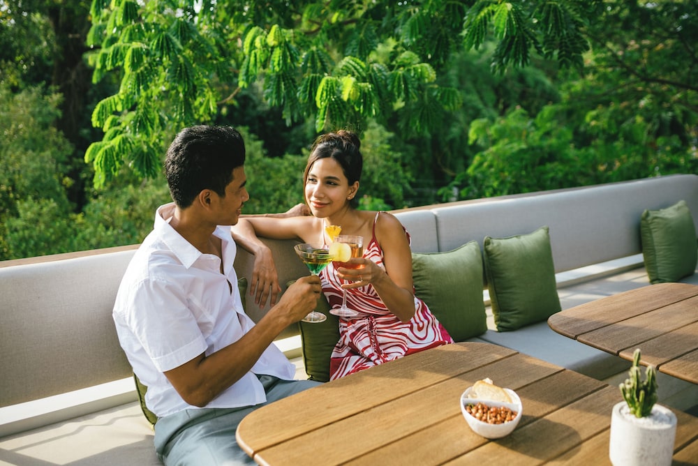 Treeline Urban Resort 36/48