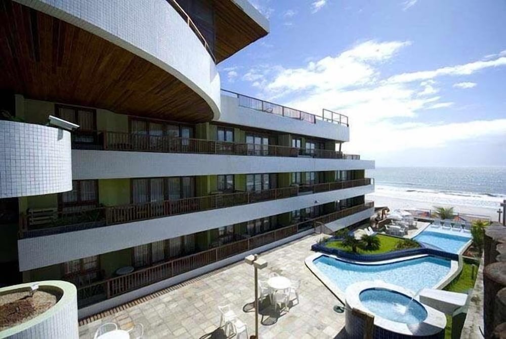 Blue Marlin Apartments 4/22