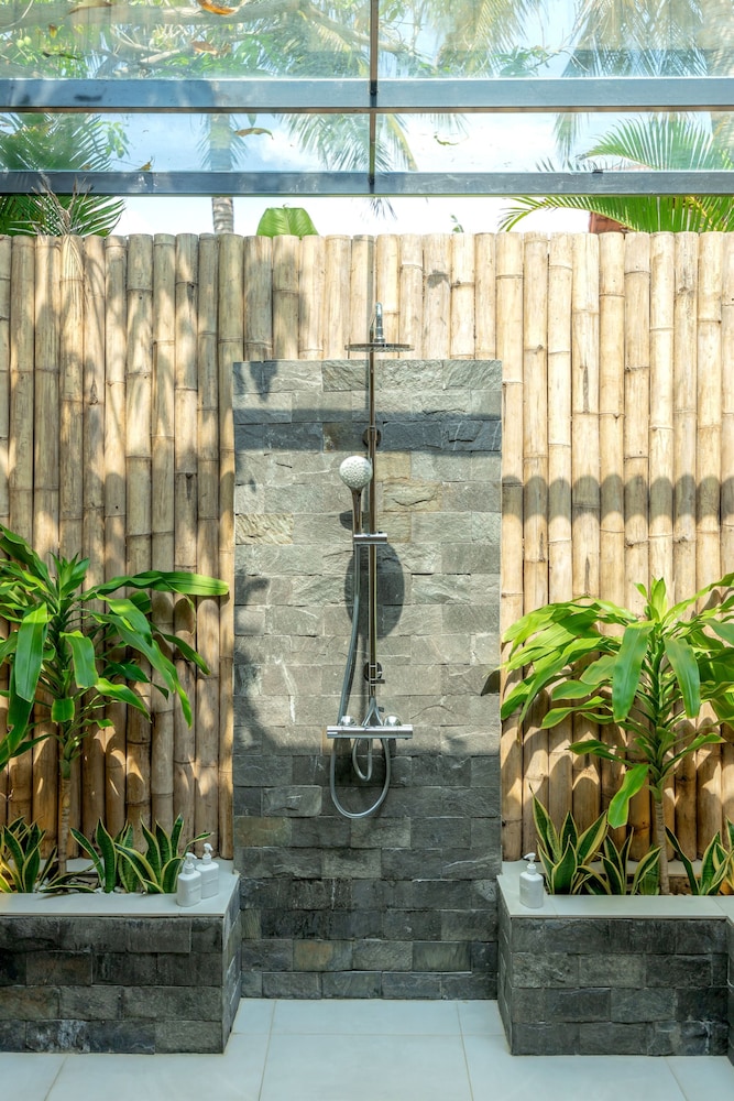 Pax Ana Doc Let Resort and Spa in NINH HOA