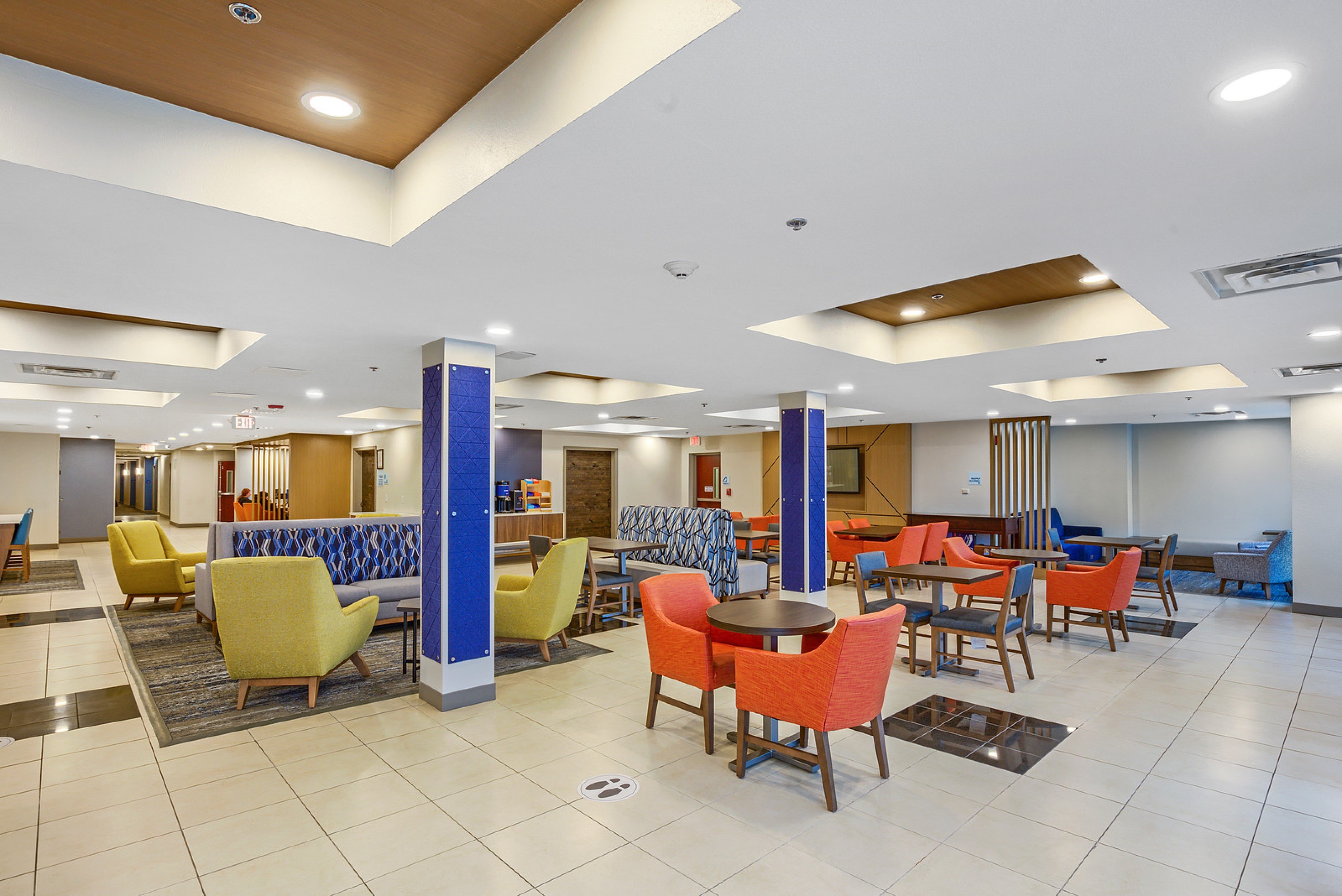 Holiday Inn Express Gulfport Beach 46/68