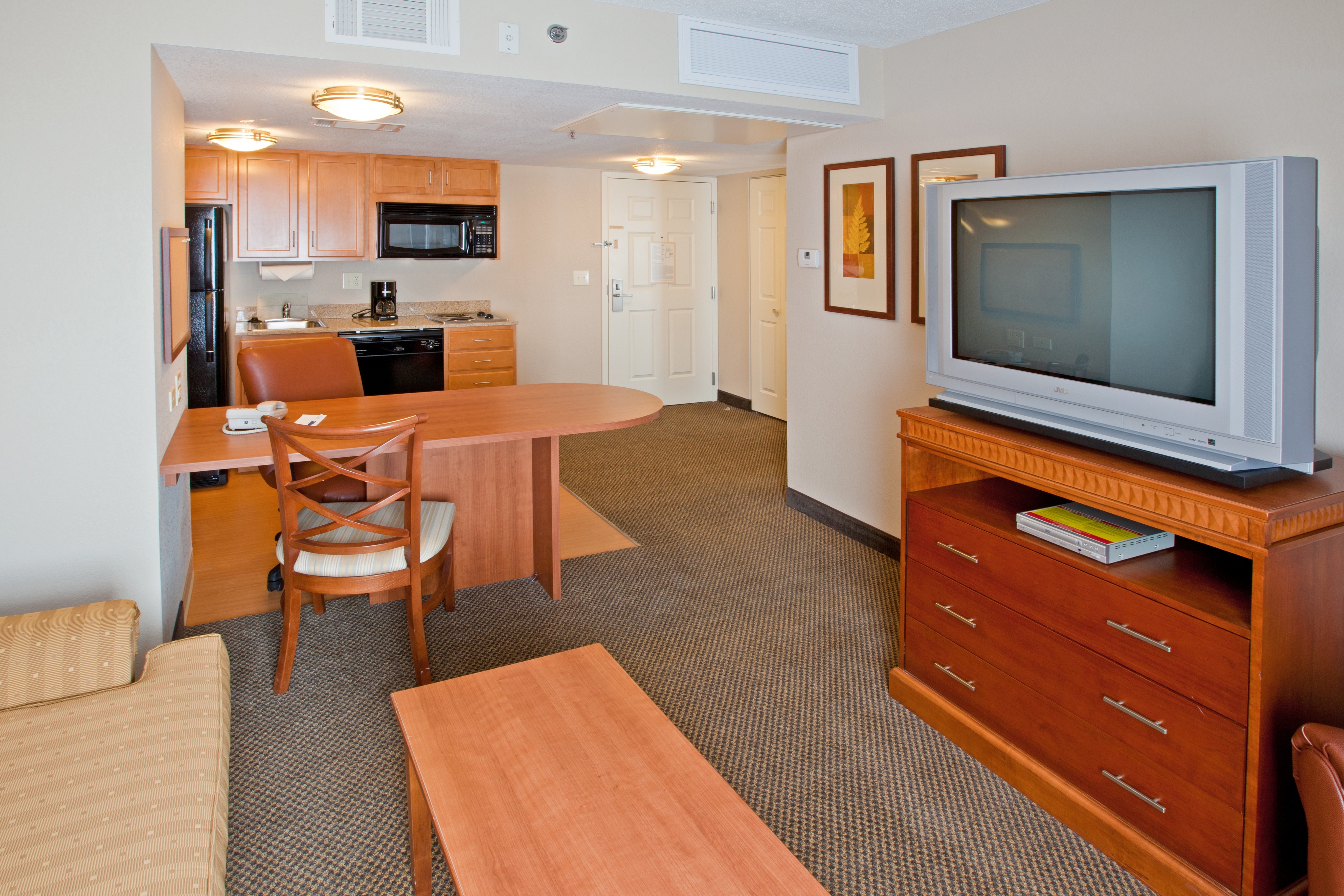 Candlewood Suites Indianapolis Downtown Medical District 55/73