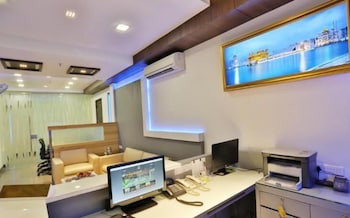 Hotel D'presidente 30/37