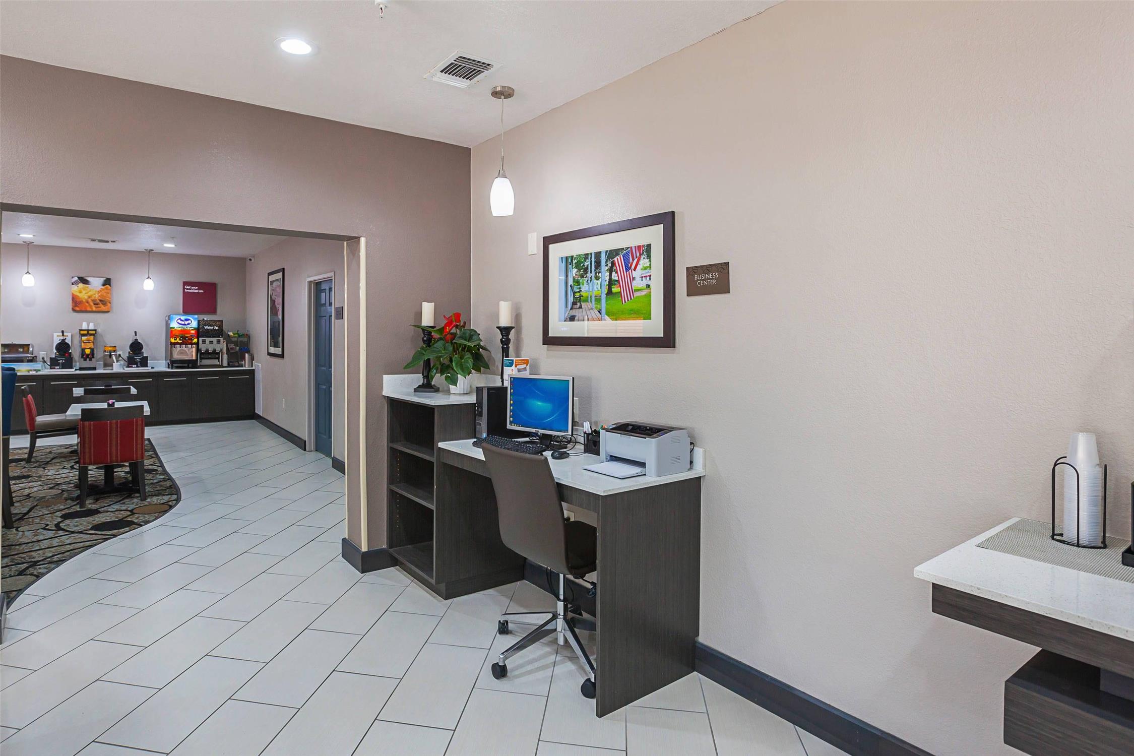 Comfort Suites Lewisville - Dallas 41/46
