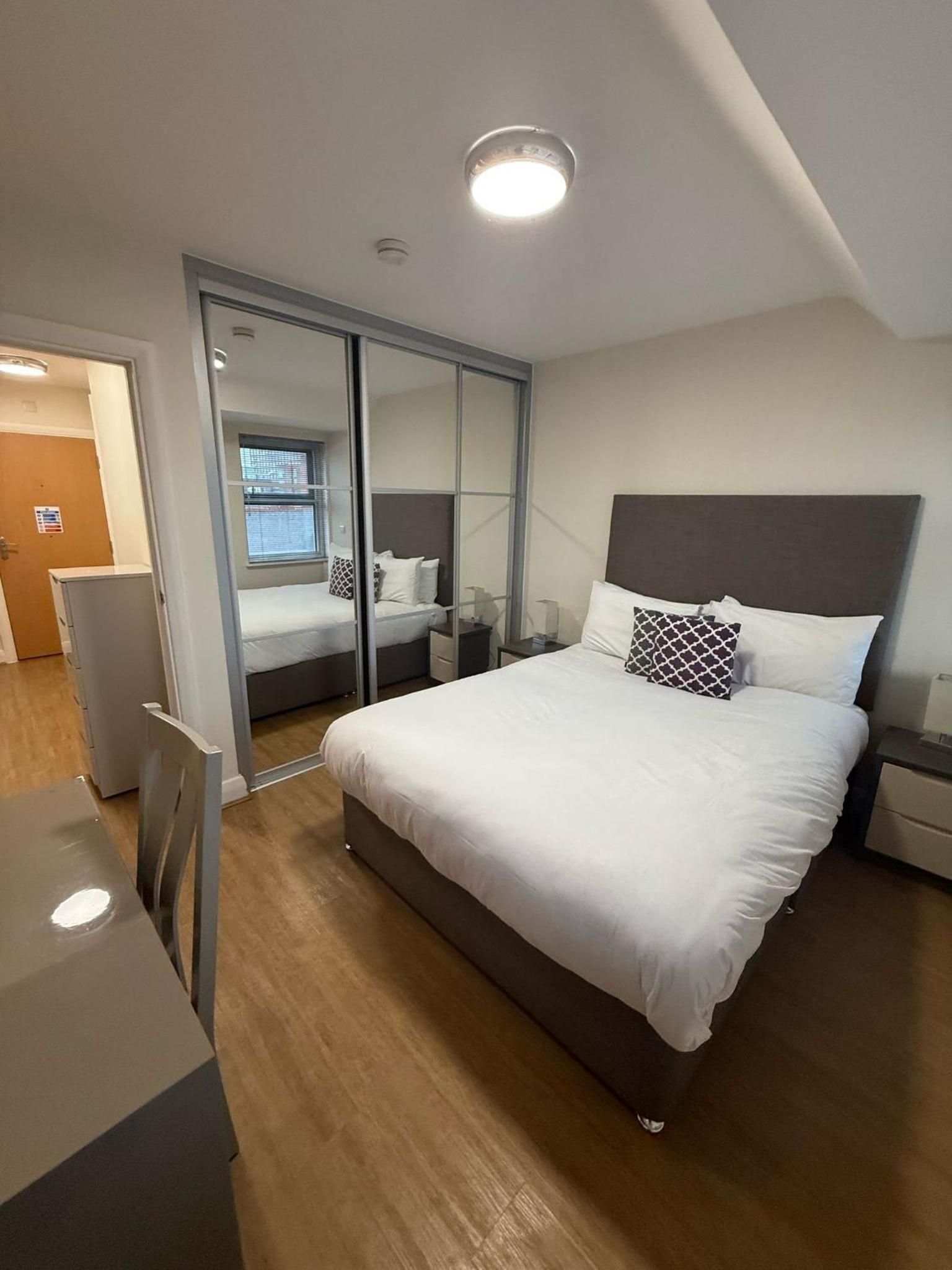 1 Bedroom, Apartment