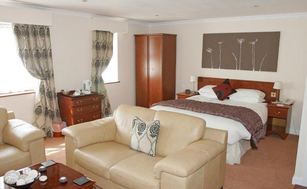 Beaufort Park Hotel 18/41