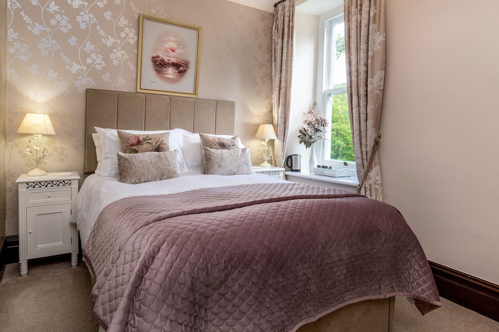 Afon Rhaiadr Country House 10/50
