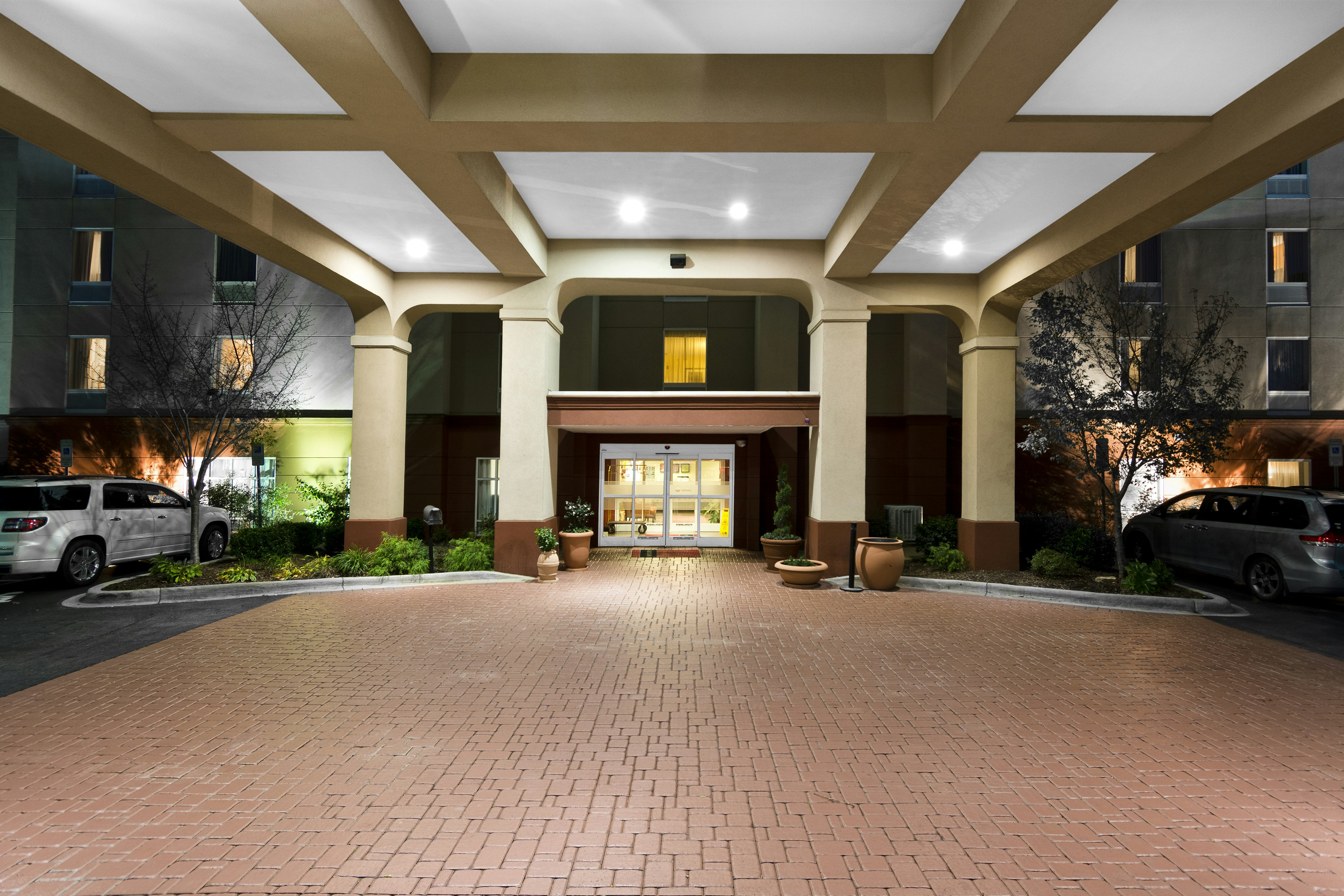 Hampton Inn Statesville 65/72