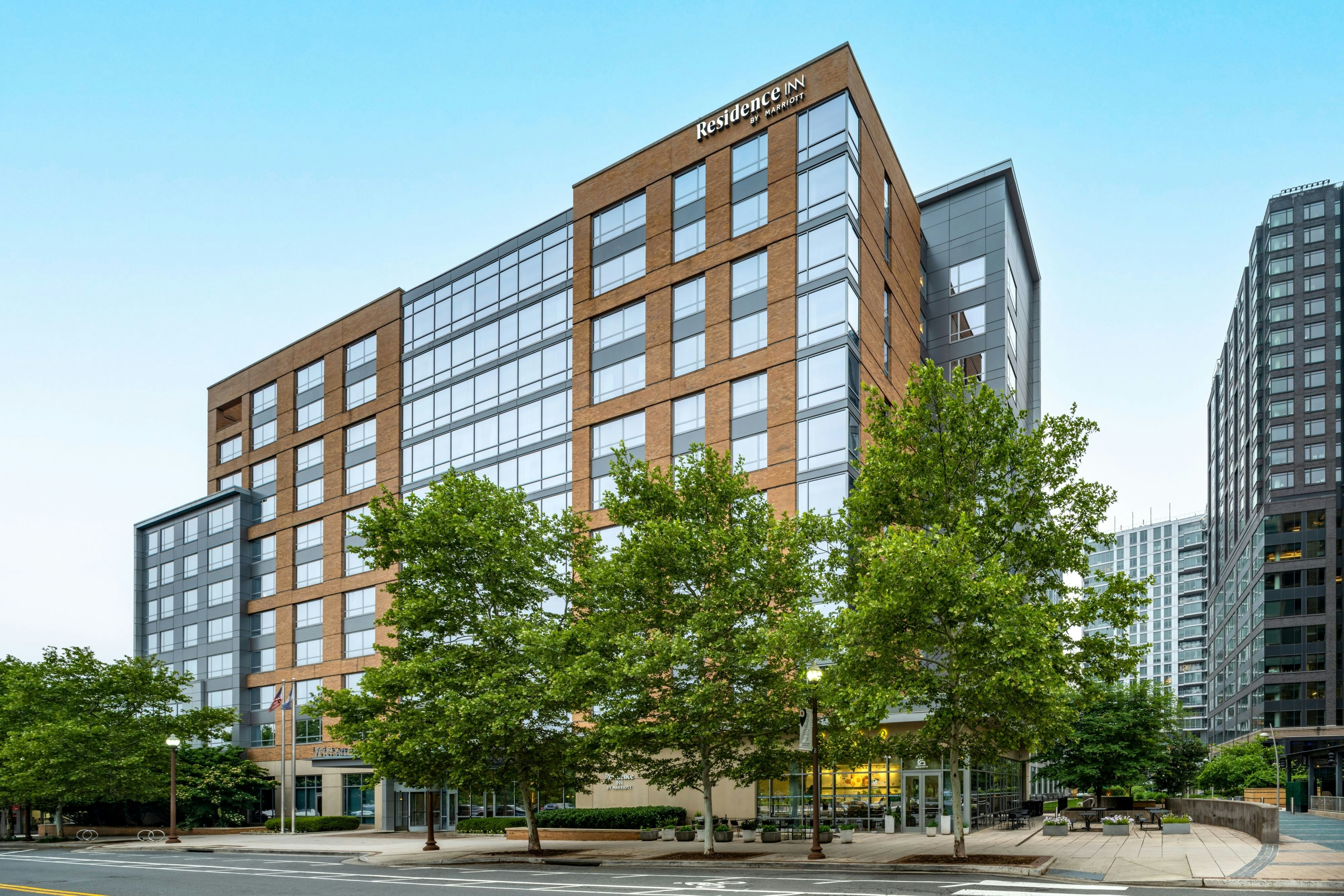 RESIDENCE INN ARLINGTON BALLSTON 3/37