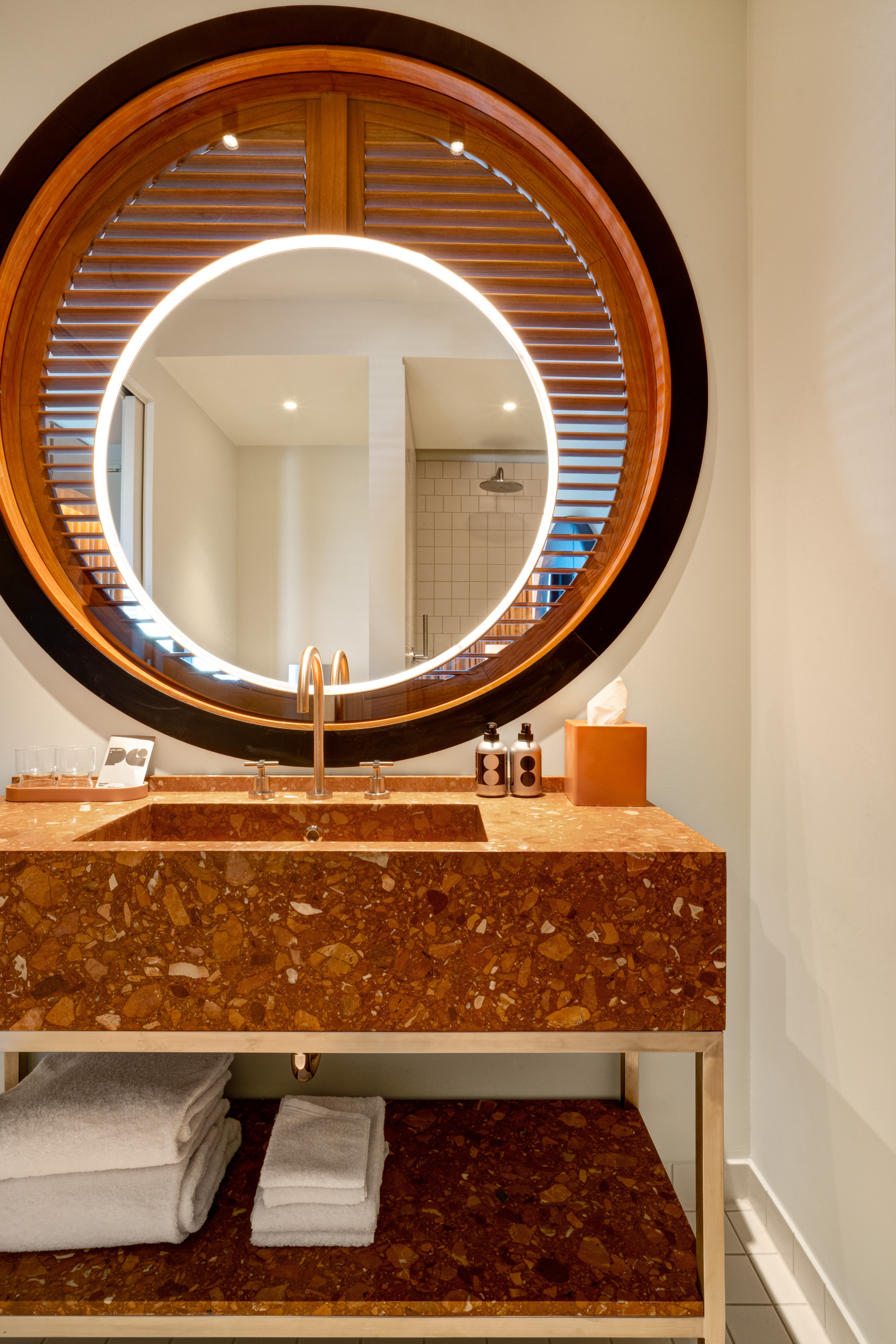 The Standard, Brussels 50/53