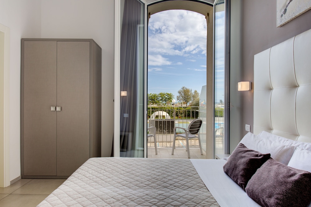 HOTEL AUGUSTEA 24/62