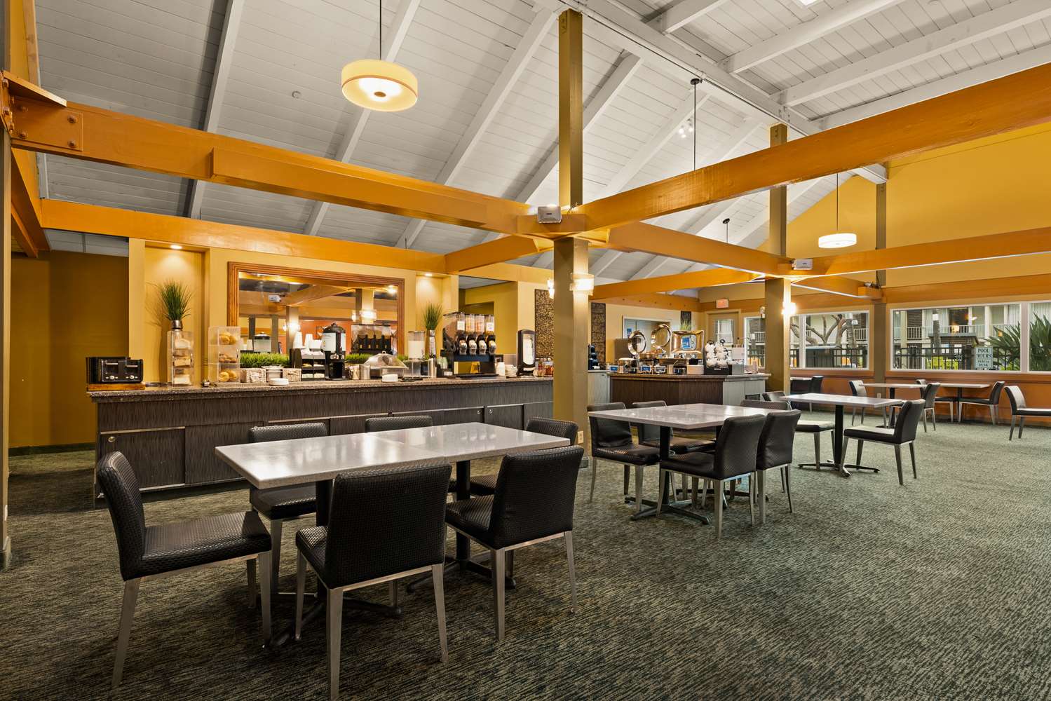Best Western The Plaza Hotel Honolulu Airport 26/30