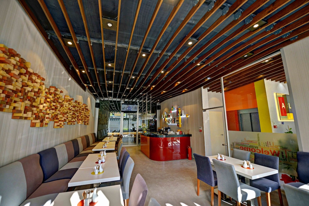 ALL INN HOTEL 51/60
