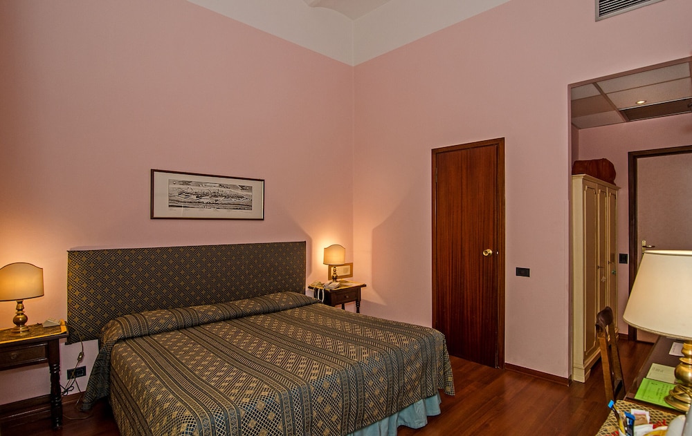 Hotel Rex 15/50