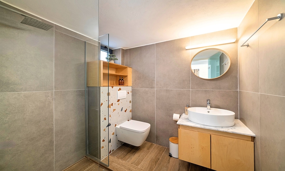 Aelia Suites 62/63