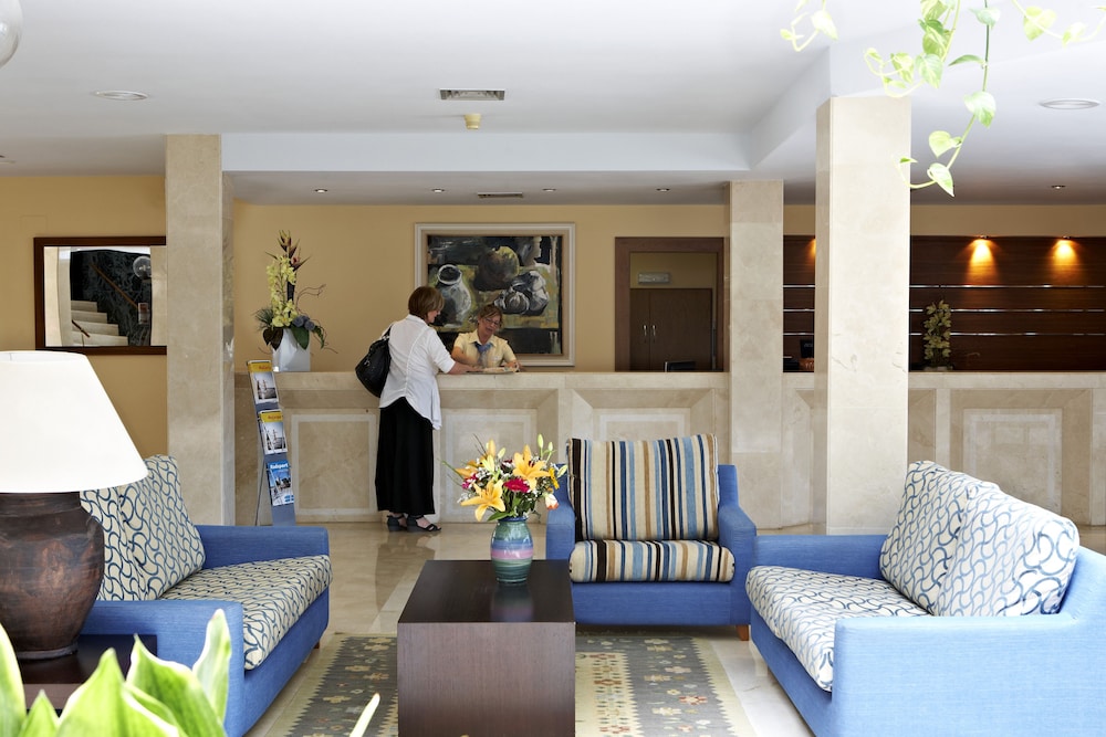 Universal Hotel Don Leon 56/71