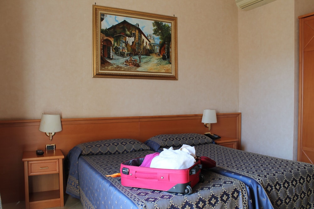 Orlanda Hotel 27/50