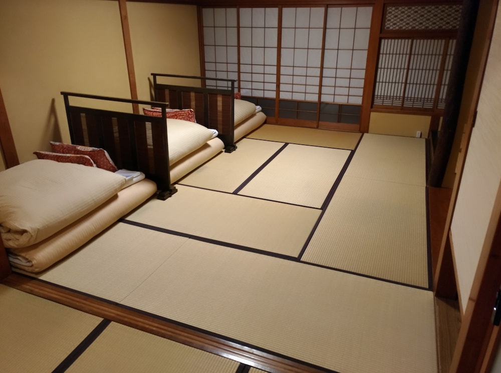 Historical Ryokan Hostel K's House Ito Onsen - Hostel 6/50