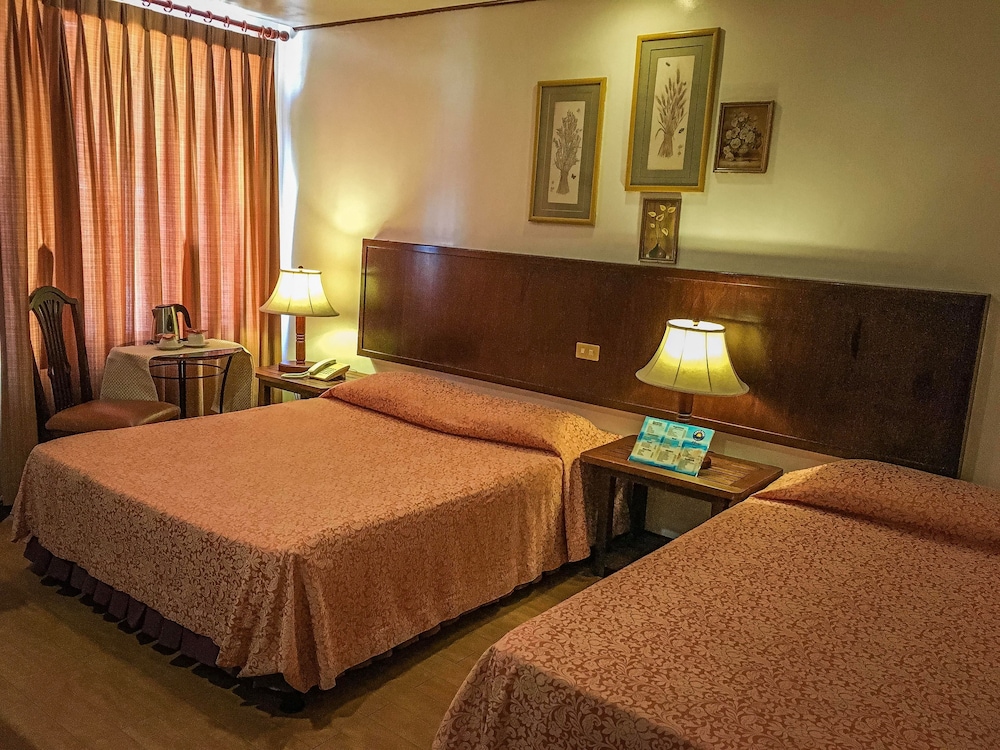 Subic Park Hotel 17/73