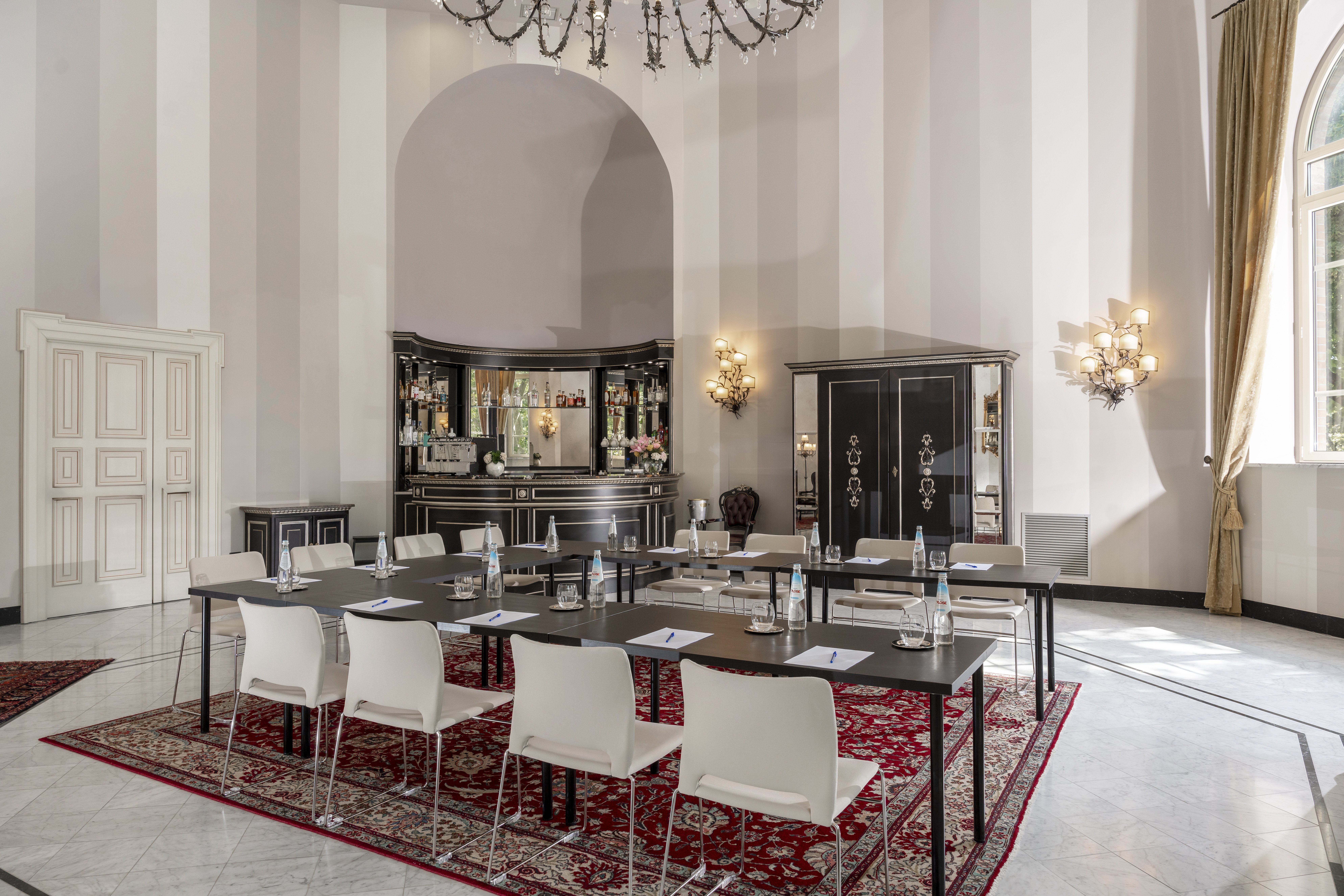 Grand Hotel di Parma / UNA Esperienze 50/52