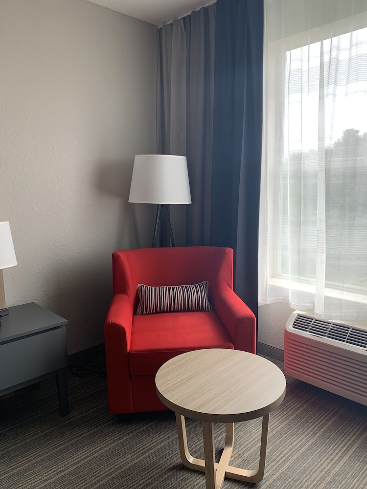 Sonesta Essential IAH Airport JFK Boulevard 32/53