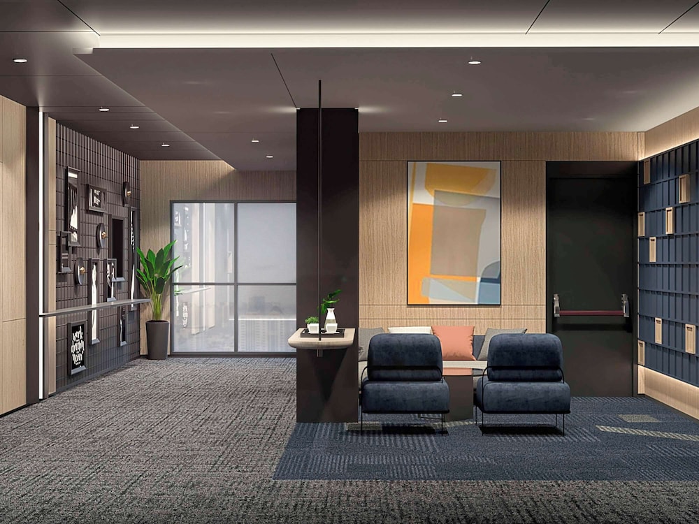 Ibis Surabaya Tidar 14/23