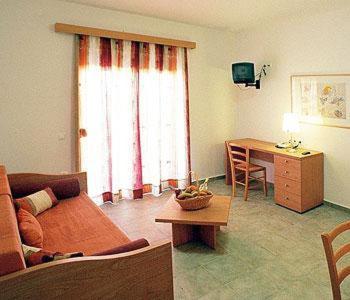 Kambos Village 29/50