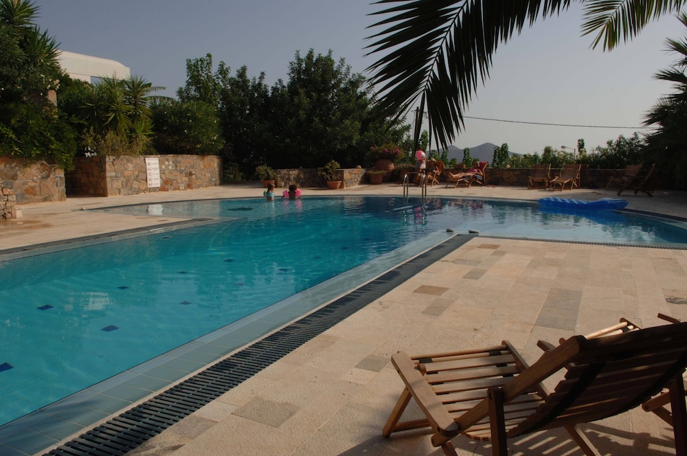 Elounda Living Residences by GHH 16/34
