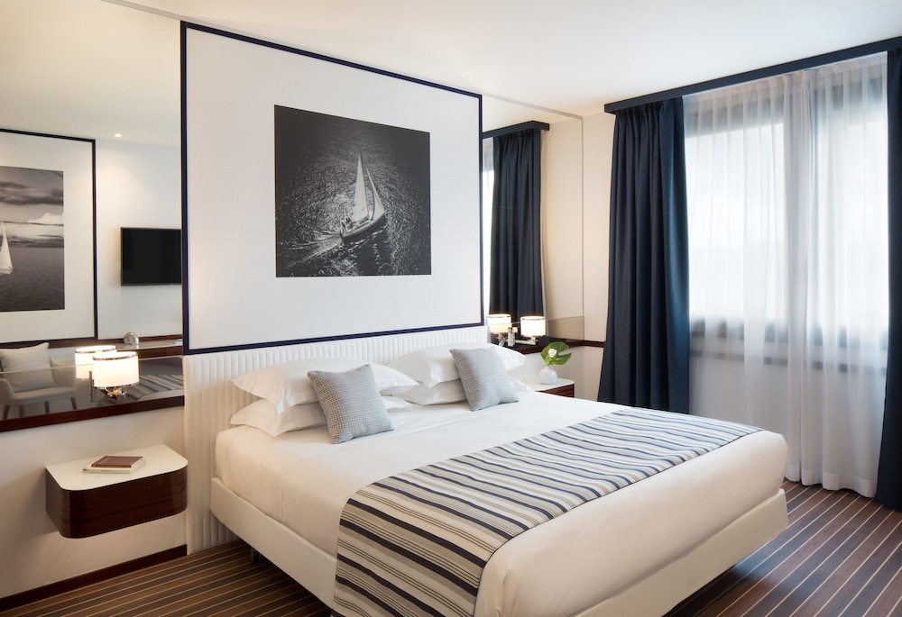 Starhotels President 18/63
