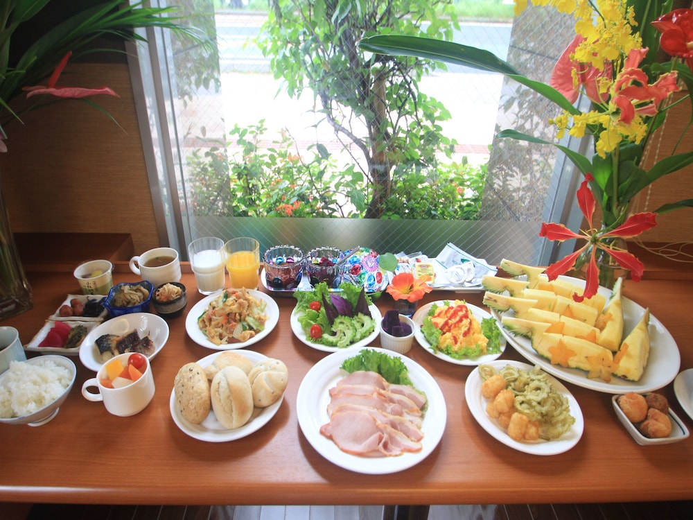 Hotel Route Inn Nago 40/46