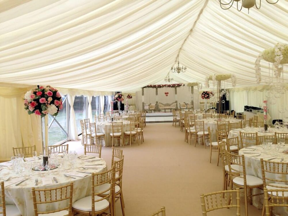 Dunsfold B&amp;B 36/44