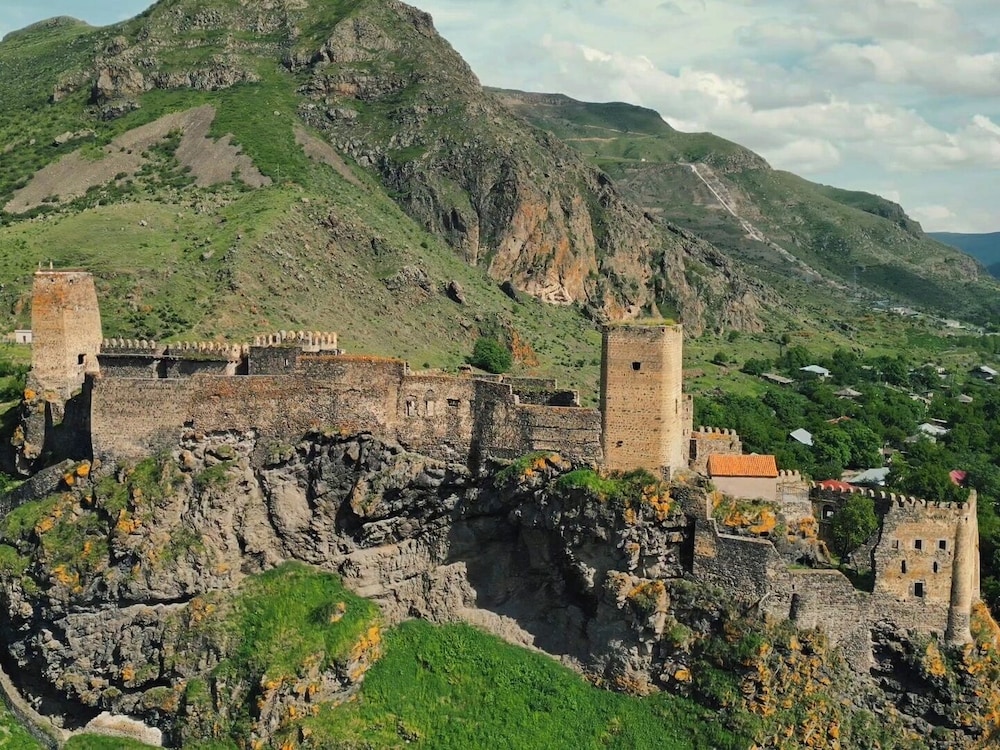 Akhaltsikhe Inn 45/50