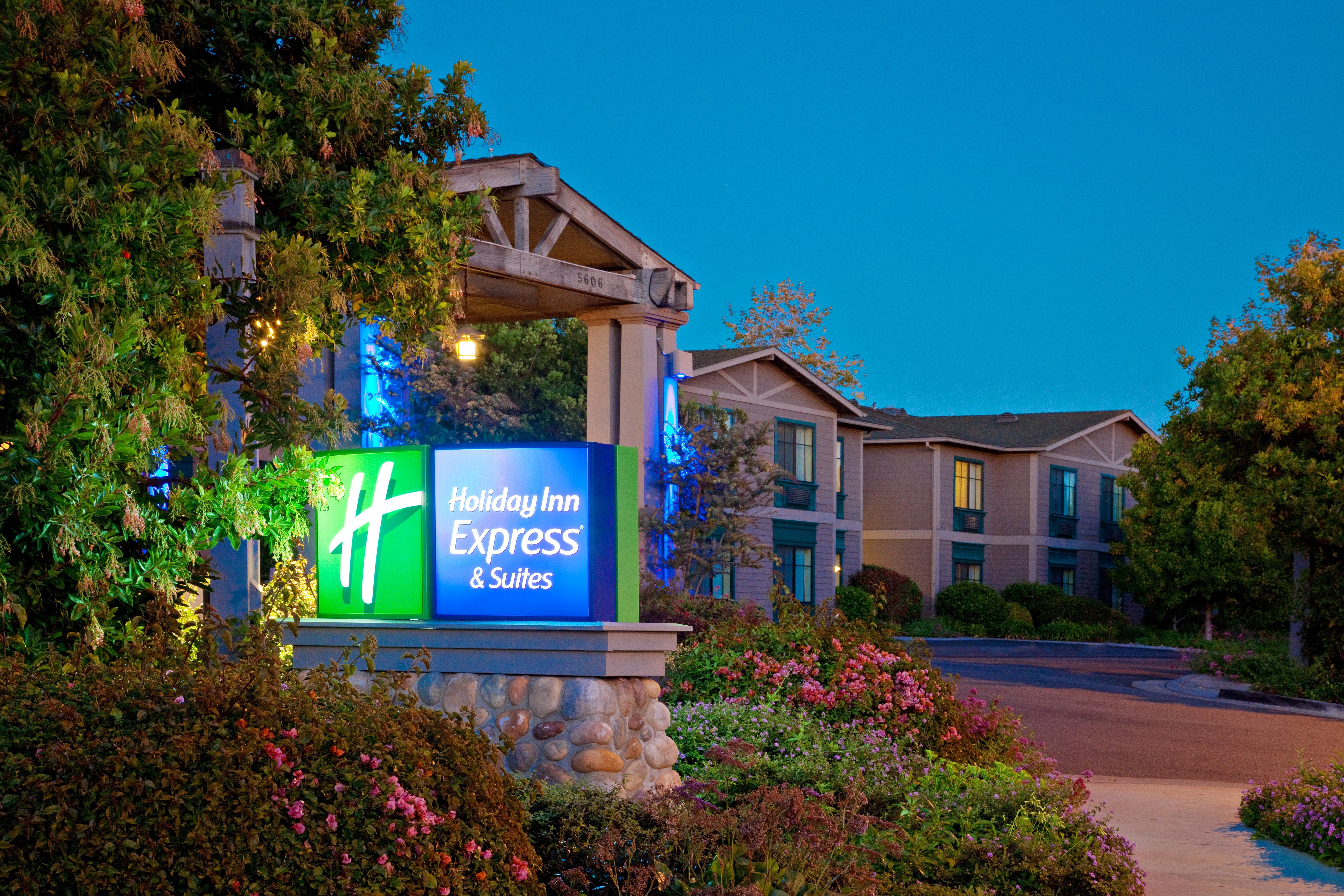 Holiday Inn Express Hotel Suites Carpinteria 8/77