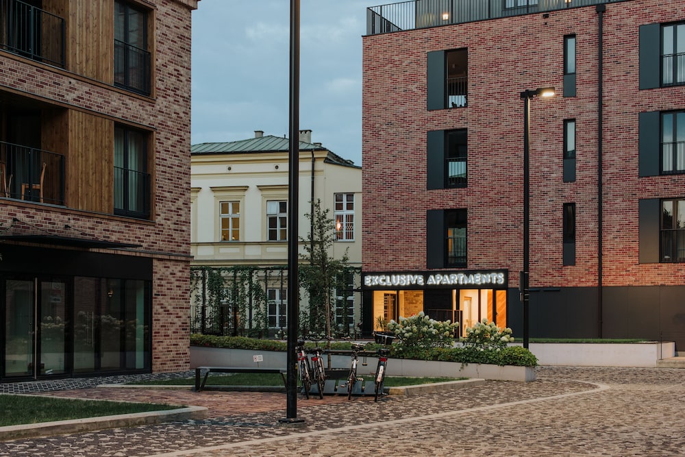 Exclusive Apartments 46/50