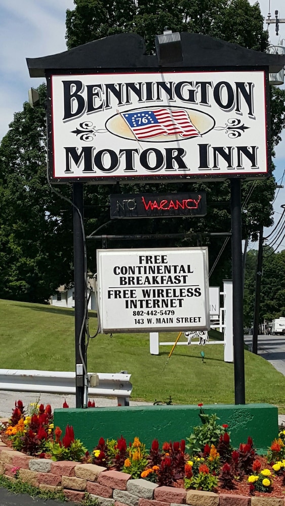 Bennington Motor Inn 2/35