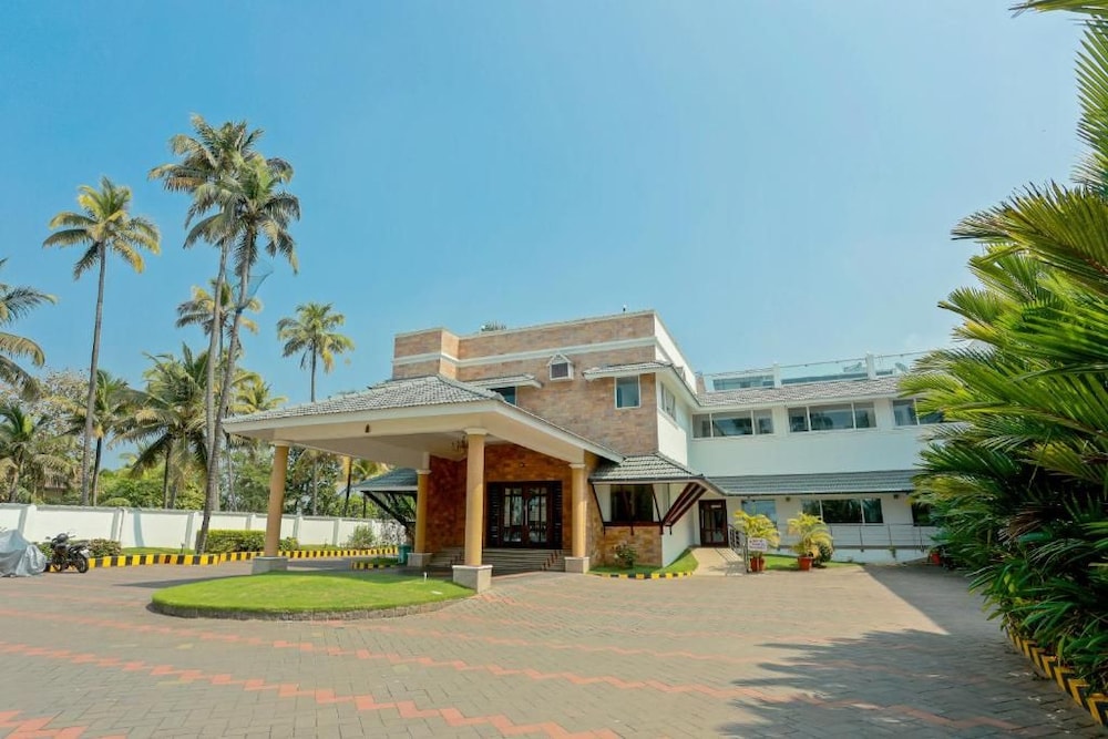 Hotel Bluewaters Cherai 38/46